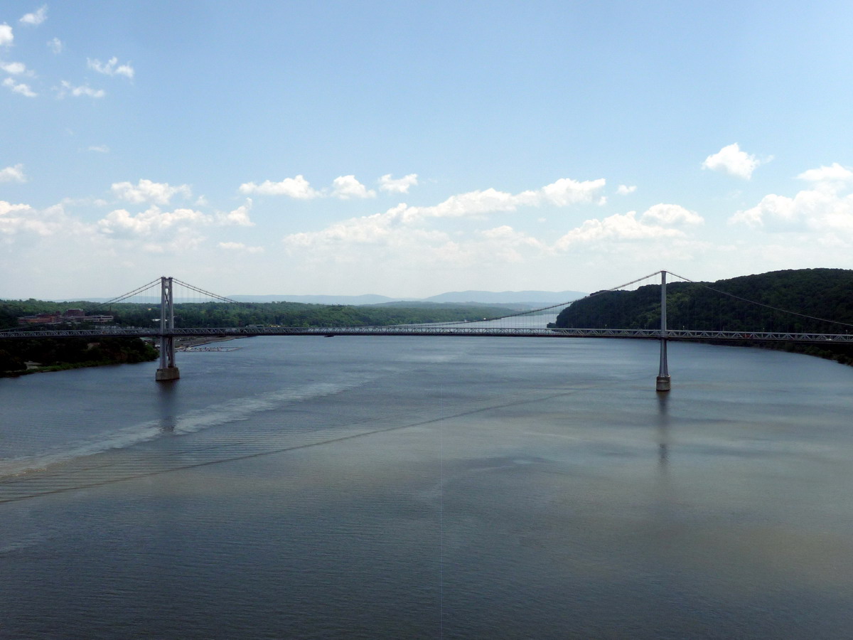 View of the Hudson River from the middle of the Walkway - Photo credit: Jakob Franke
