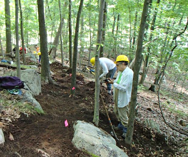 Sidehilling workshop in Sterling Forest State Park. Credit: New York-New Jersey Trail Conference.