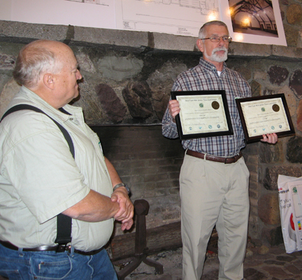Robert Haas (l) receives award from Jim Haggett.